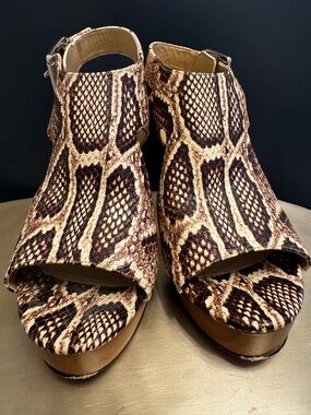 Michael Kors Snake Print Platform Wedge Sandals 8.5M Leather